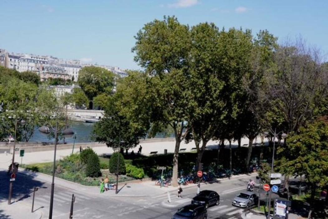 パリEiffel Edge Escape 30 M From Eiffel Towerアパートメント エクステリア 写真